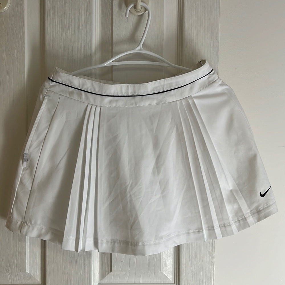 Nike White Pleated Skort